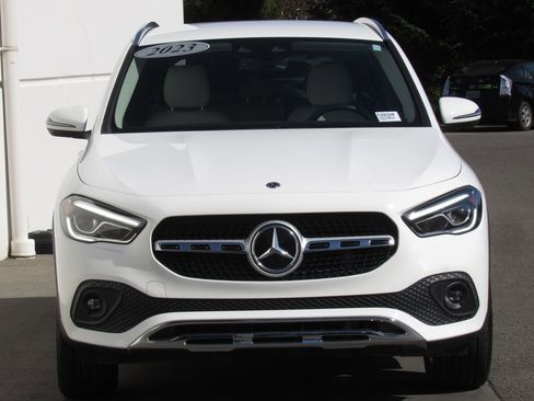 Certified 2023 Mercedes-Benz GLA 250 4MATIC w/ Premium Package image 3