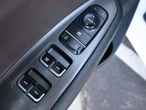 Used 2020 Kia Optima LX image 27