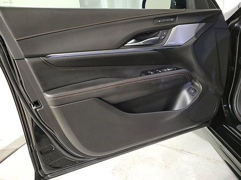 Certified 2022 Cadillac CT4 V w/ Navigation Package image 18