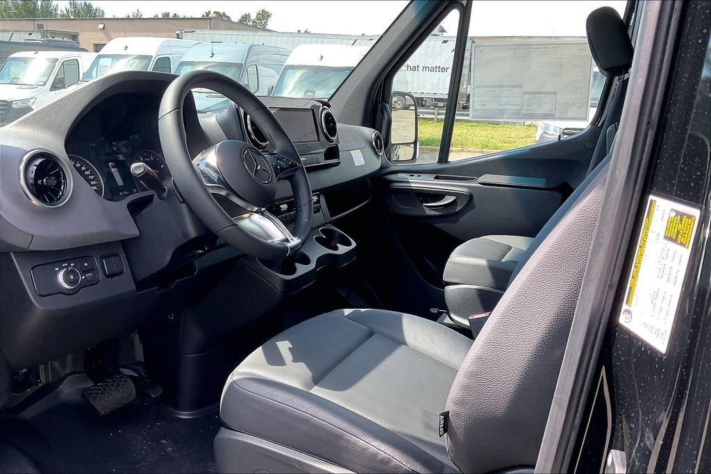 New 2026 Mercedes-Benz Sprinter 2500 image 7