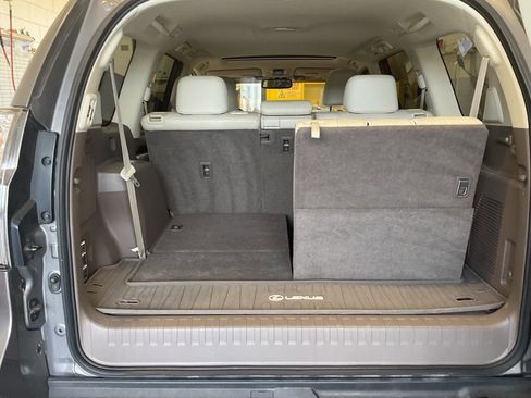 Used 2014 Lexus GX 460 Luxury w/ Preferred Accessory Package image 28