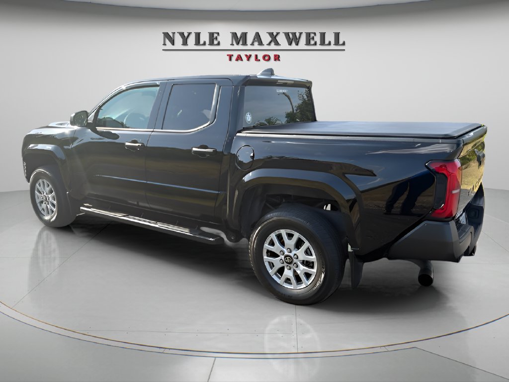 Used 2024 Toyota Tacoma SR AWD/4WD image 5