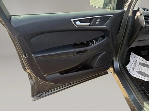 Used 2019 Ford Edge SEL FWD image 15