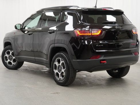 Certified 2022 Jeep Compass Trailhawk w/ Trailhawk Elite Group image 17