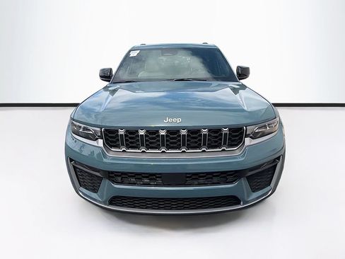 New 2026 Jeep Grand Cherokee Limited AWD/4WD image 3