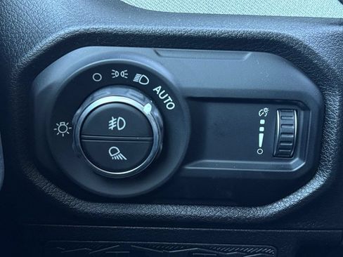 New 2026 Jeep Gladiator Sport AWD/4WD image 3