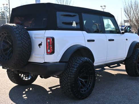 Used 2023 Ford Bronco Wildtrak image 16