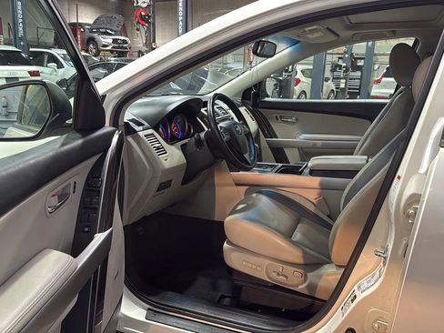Used 2012 MAZDA CX-9 Grand Touring w/ Moonroof & Bose Audio Pkg image 23