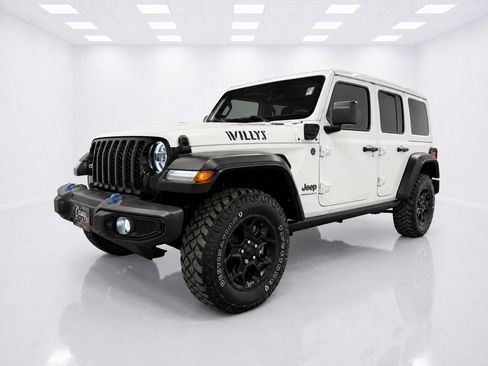 Used 2023 Jeep Wrangler Unlimited w/ Sun & Screen Package AWD/4WD image 4