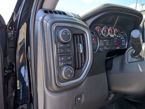 Used 2019 Chevrolet Silverado 1500 LT w/ All-Star Edition AWD/4WD image 11