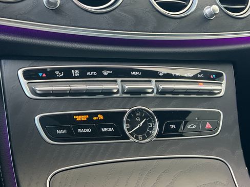 Used 2019 Mercedes-Benz E 300 image 20