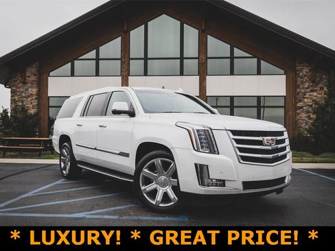 Used 2016 Cadillac Escalade ESV Luxury image 1