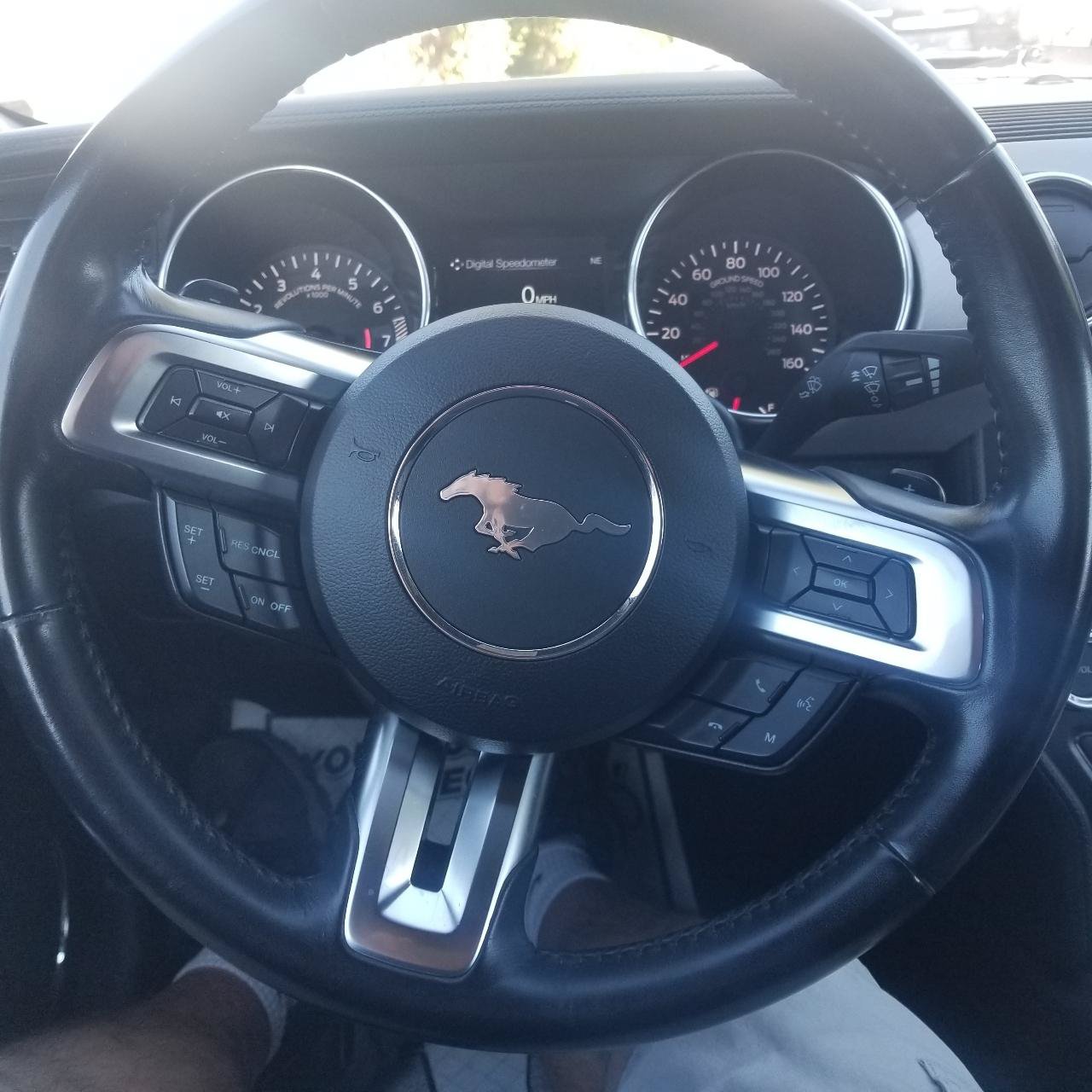 Used 2020 Ford Mustang Premium RWD image 11
