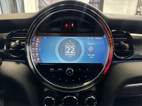 Used 2023 MINI Cooper SE image 17