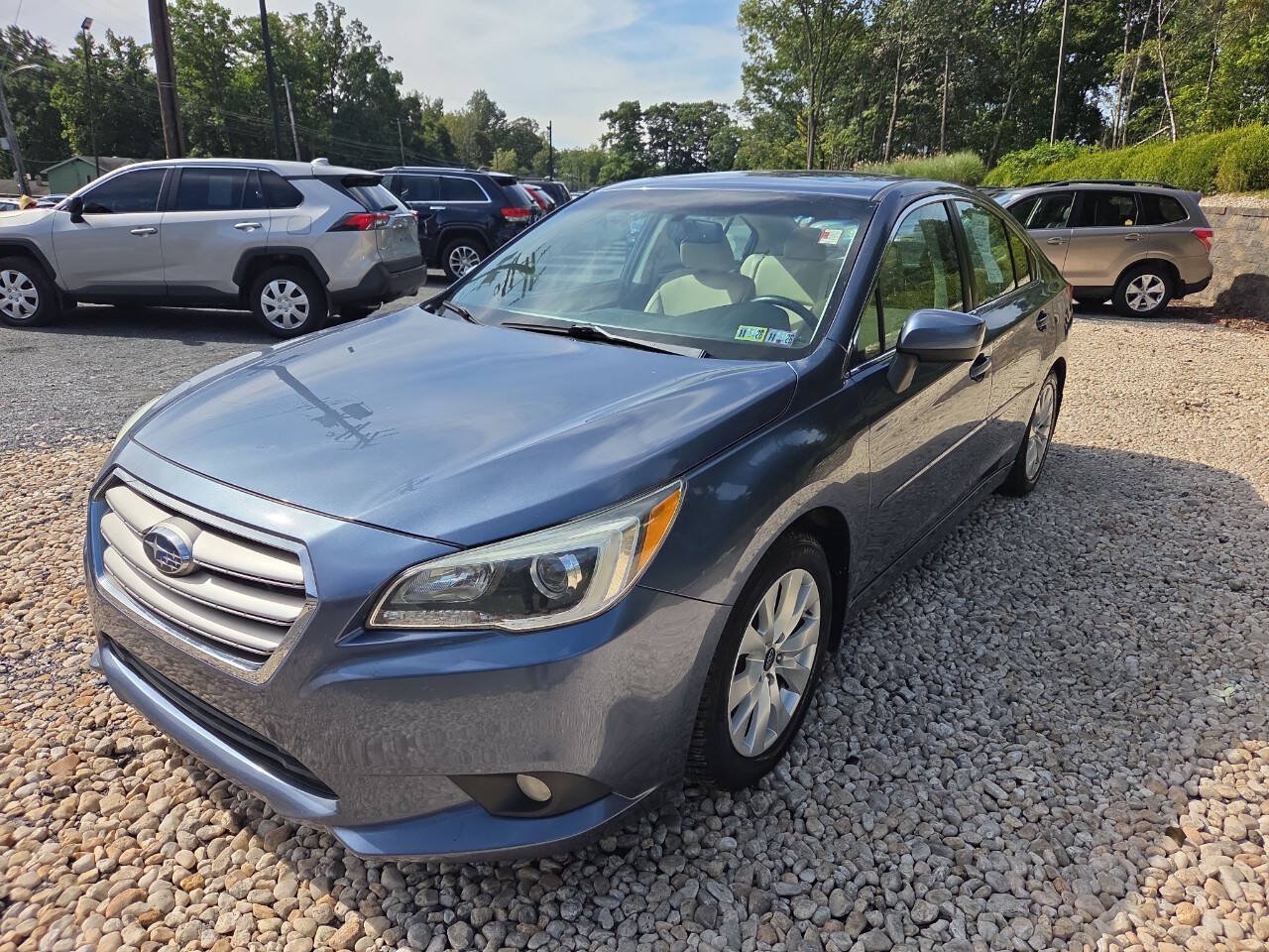 Used 2015 Subaru Legacy 2.5i Premium w/ Moonroof Package AWD/4WD image 3