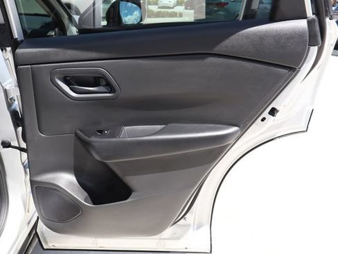 Used 2024 Nissan Rogue S FWD image 26