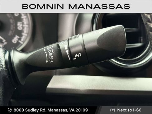 Used 2021 Toyota Tacoma TRD Off-Road image 27