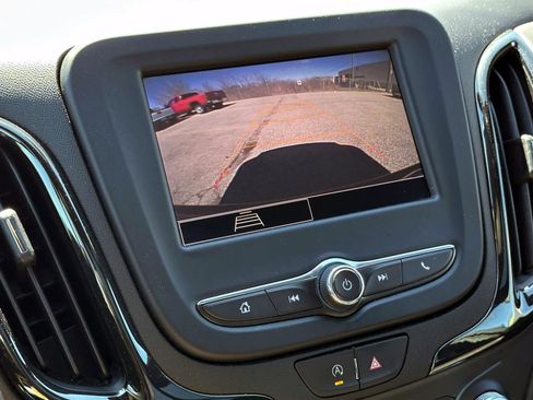 Used 2023 Chevrolet Equinox RS w/ LPO, Floor Liner Package image 23