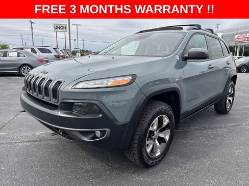 Used 2014 Jeep Cherokee Trailhawk w/ Technology Group AWD/4WD image 32