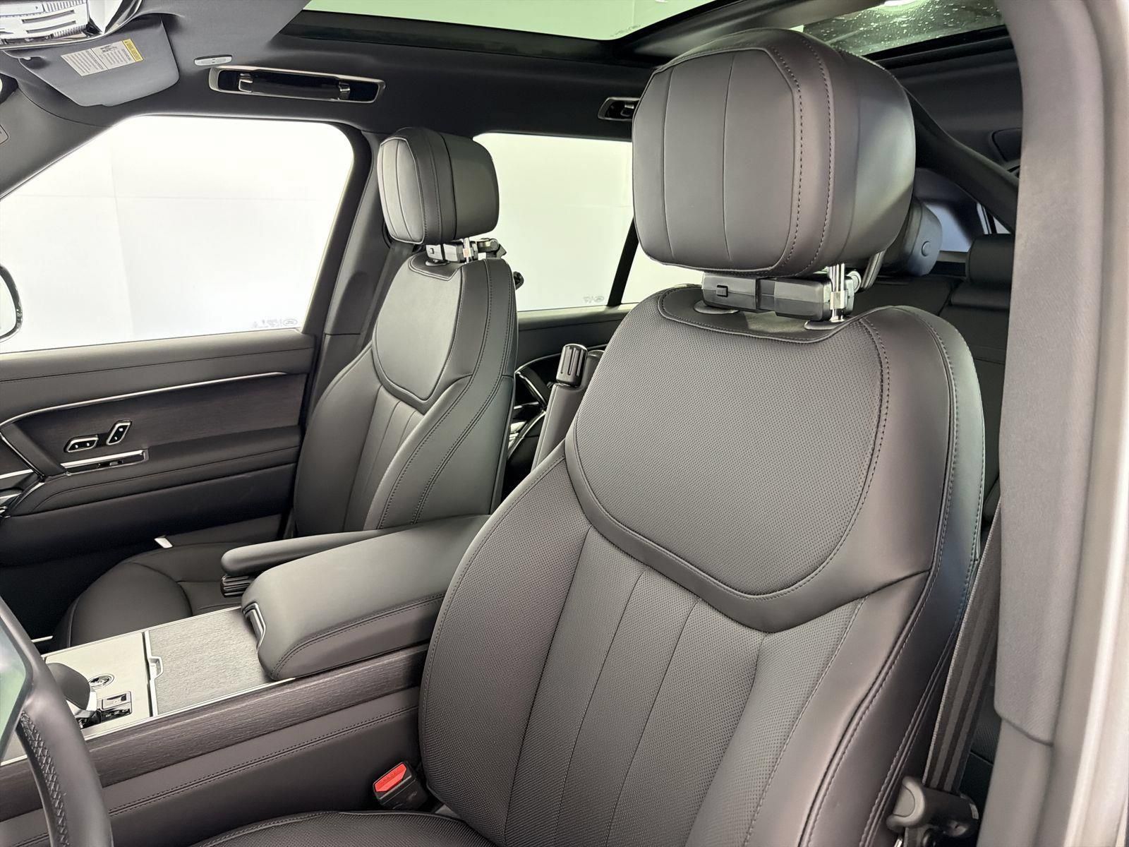 New 2026 Land Rover Range Rover SE AWD/4WD image 25