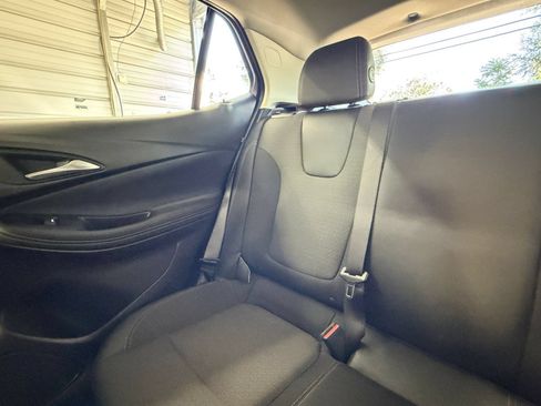 Used 2025 Buick Encore GX Preferred AWD/4WD image 37