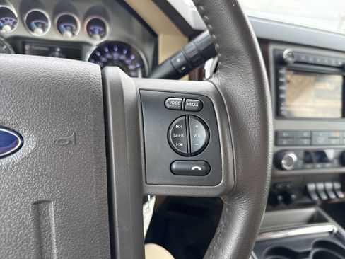 Used 2012 Ford F250 Lariat w/ Lariat Ultimate Pkg image 6