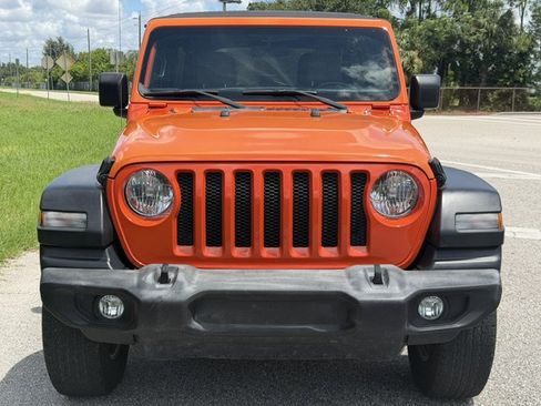 Used 2018 Jeep Wrangler Unlimited Sport S AWD/4WD image 8