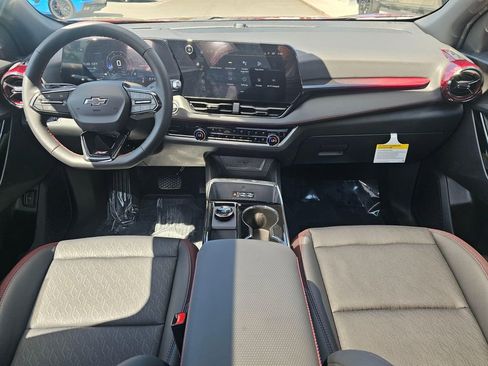 New 2026 Chevrolet Equinox RS w/ Convenience Package III AWD/4WD image 17