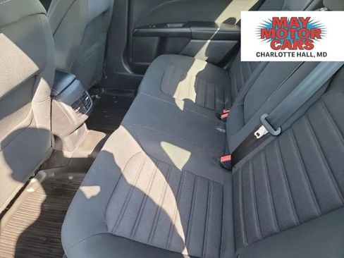 Used 2019 Ford Fusion SE image 8