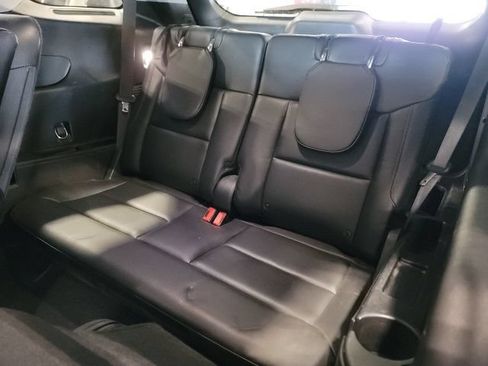 Used 2020 Ford Explorer XLT AWD/4WD image 11