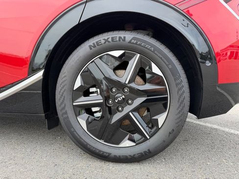 New 2025 Kia EV6 Wind RWD image 34