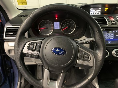 Used 2017 Subaru Forester 2.5i w/ Alloy Wheel Package image 16