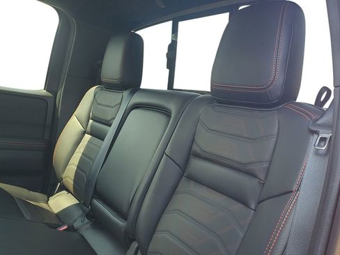 New 2025 Nissan Frontier PRO-4X w/ Pro Premium Package image 13