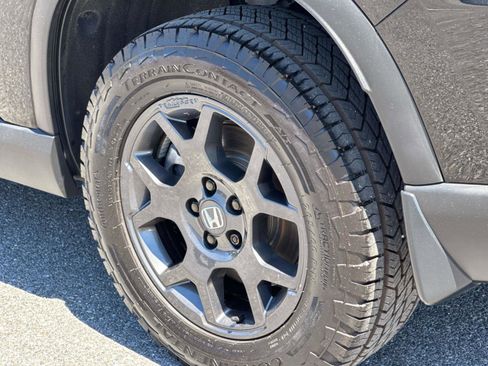 Certified 2025 Honda Pilot TrailSport image 9