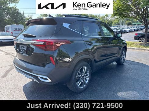 Certified 2023 Kia Seltos S w/ Navigation Package AWD/4WD image 5