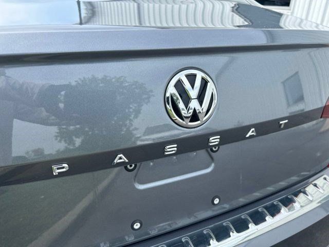 Used 2022 Volkswagen Passat 2.0T SE FWD image 57