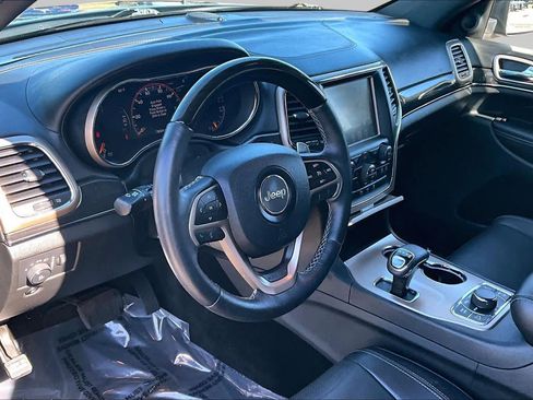 Used 2014 Jeep Grand Cherokee Overland AWD/4WD image 17