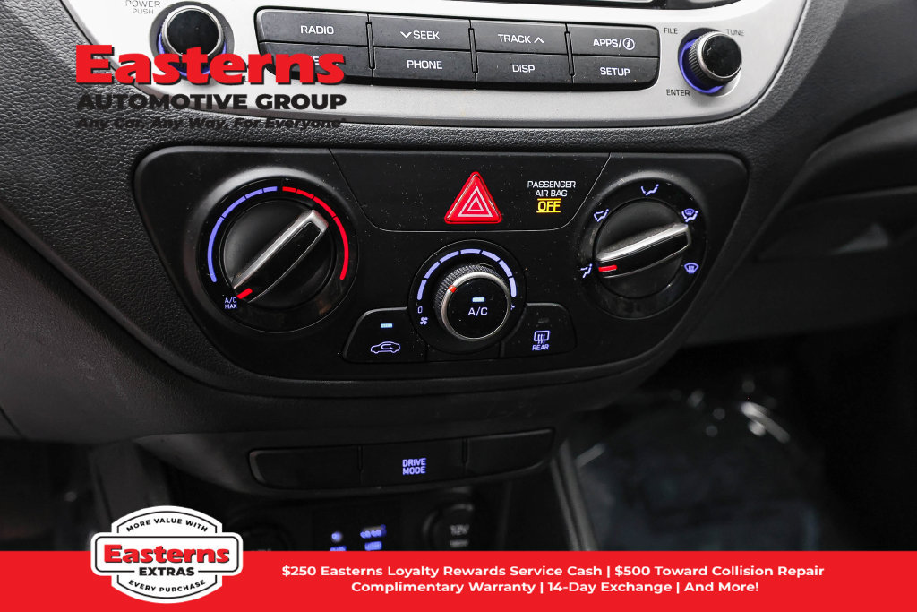 Used 2022 Hyundai Accent SEL FWD image 20