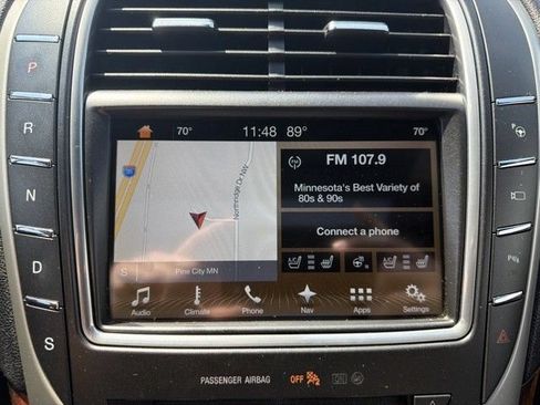 Used 2017 Lincoln MKX Reserve w/ Canadian Touring Package AWD/4WD image 13