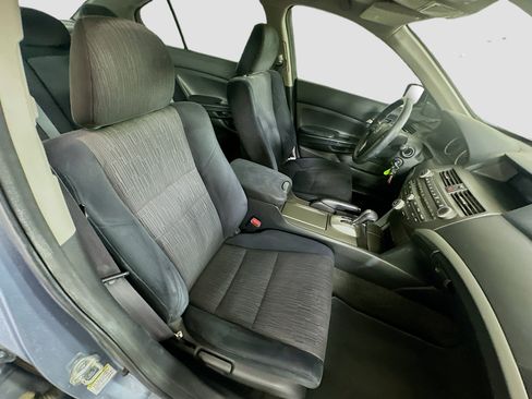 Used 2011 Honda Accord LX image 28
