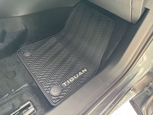 New 2026 Volkswagen Tiguan SE R-Line image 28