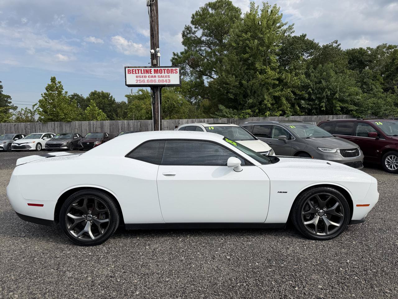 Used 2015 Dodge Challenger R/T w/ Quick Order Package 28B R/T RWD image 3