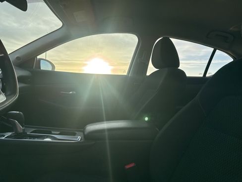 Certified 2020 Nissan Sentra S image 26