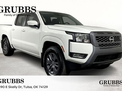 New 2025 Nissan Frontier SV w/ SV Convenience Package