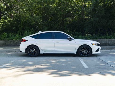 Used 2024 Honda Civic Sport image 10