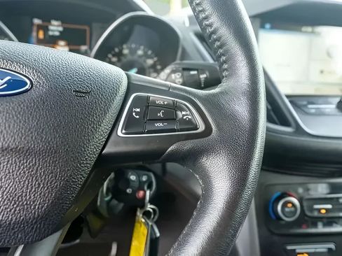 Used 2018 Ford Escape SEL image 21