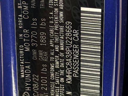 Used 2023 Hyundai Venue Limited image 15