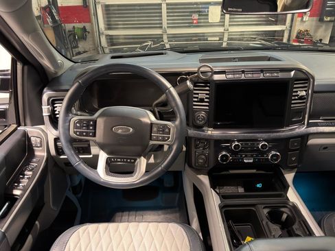 Used 2024 Ford F250 Limited w/ FX4 Off-Road Package image 20