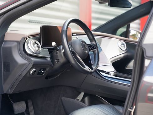 Used 2023 Mercedes-Benz EQS 450+ Sedan image 3