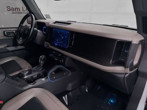 Used 2023 Ford Bronco Wildtrak AWD/4WD image 28